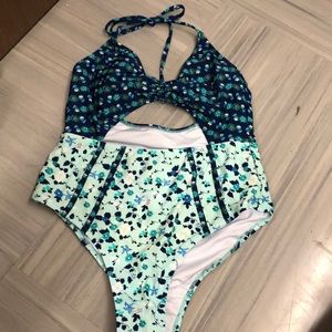 cup she one piece swim suit